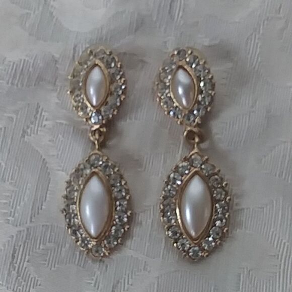 Gold Tone Faux Pearl Rhinestone Pierced Earrings Vintage - Picture 3 of 8